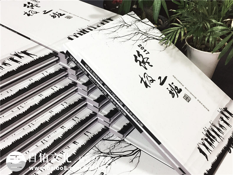 大學(xué)紀(jì)念冊制作,大學(xué)畢業(yè)紀(jì)念冊制作,記錄有故事的大學(xué)時光第1張-宣傳畫冊,紀(jì)念冊設(shè)計制作-價格費用,文案模板,印刷裝訂,尺寸大小